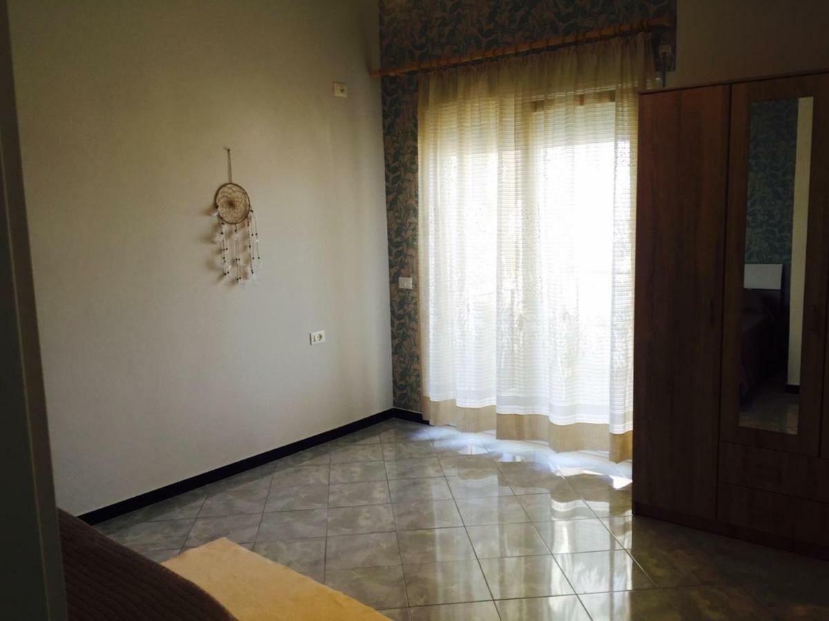 Melody Apartment Vlorë Exteriör bild
