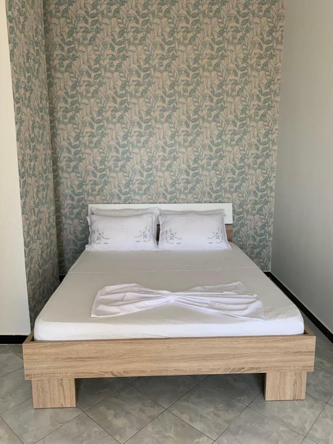 Melody Apartment Vlorë Exteriör bild